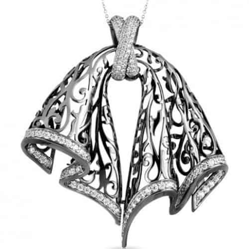 Belle Etoile Antoinette Pendant